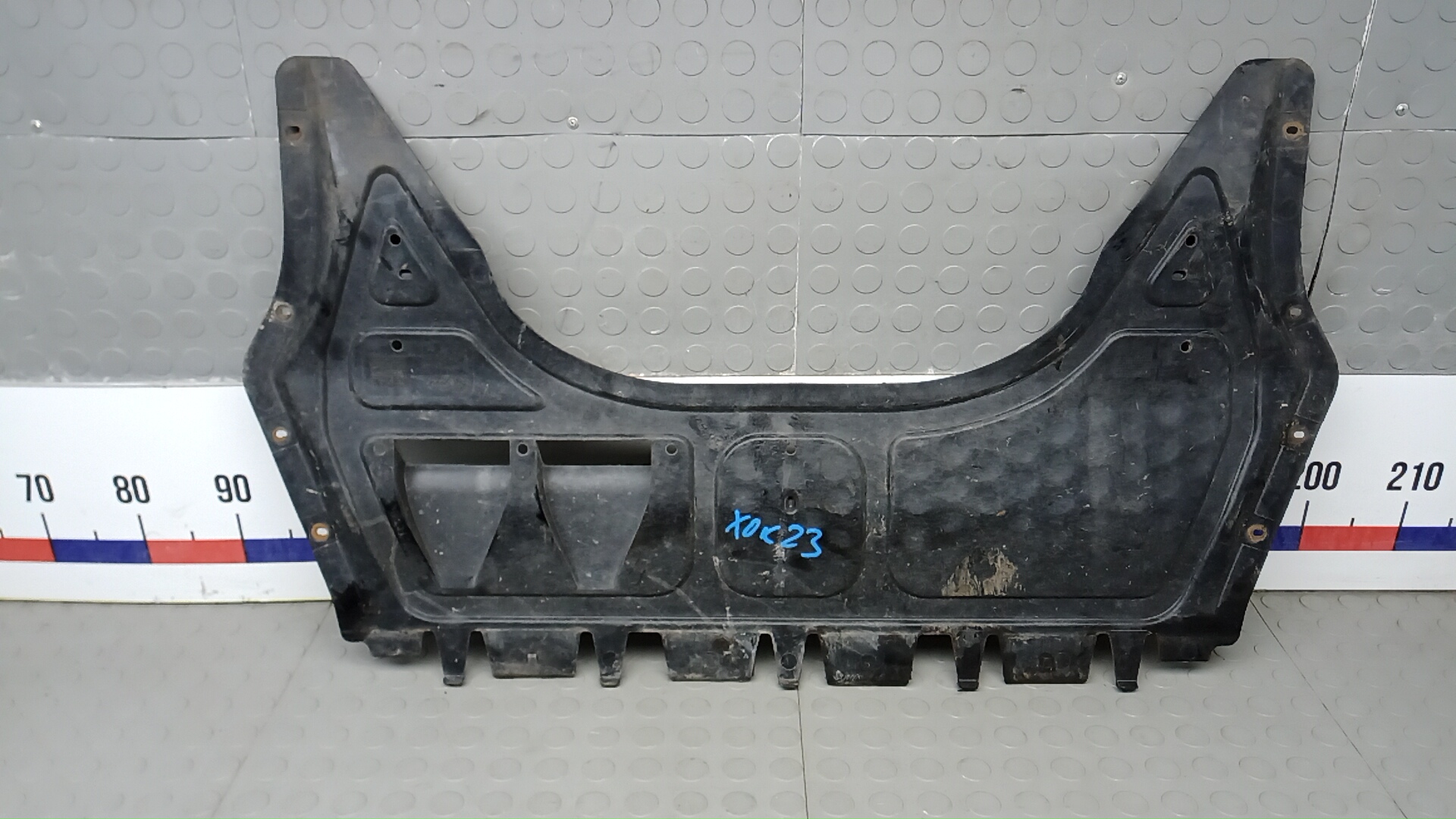Юбка бампера переднего Toyota Avensis T27