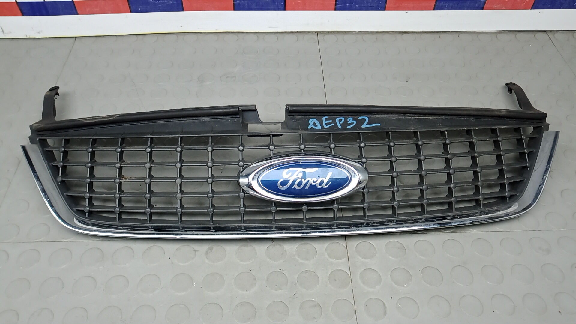Решетка радиатора Ford Mondeo 4
