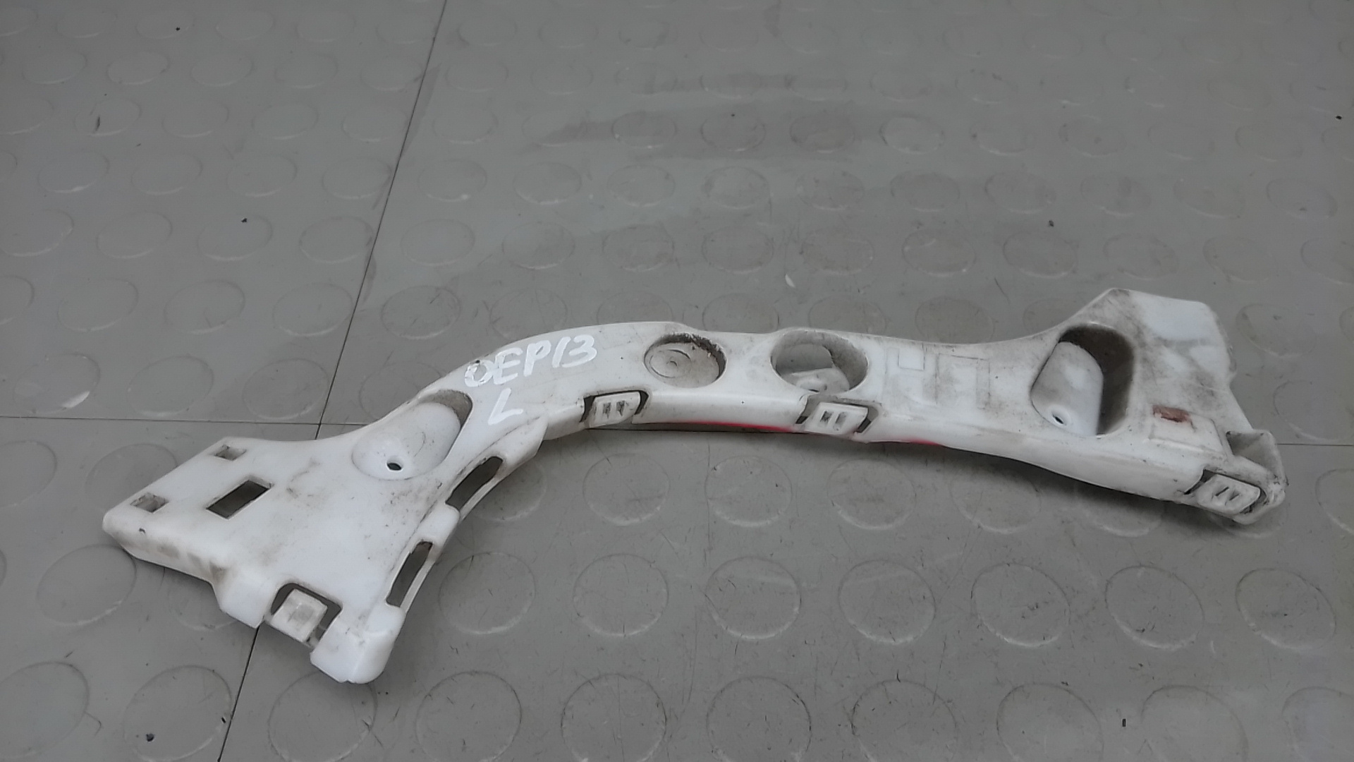 Крепление бампера переднее Ford Focus 3