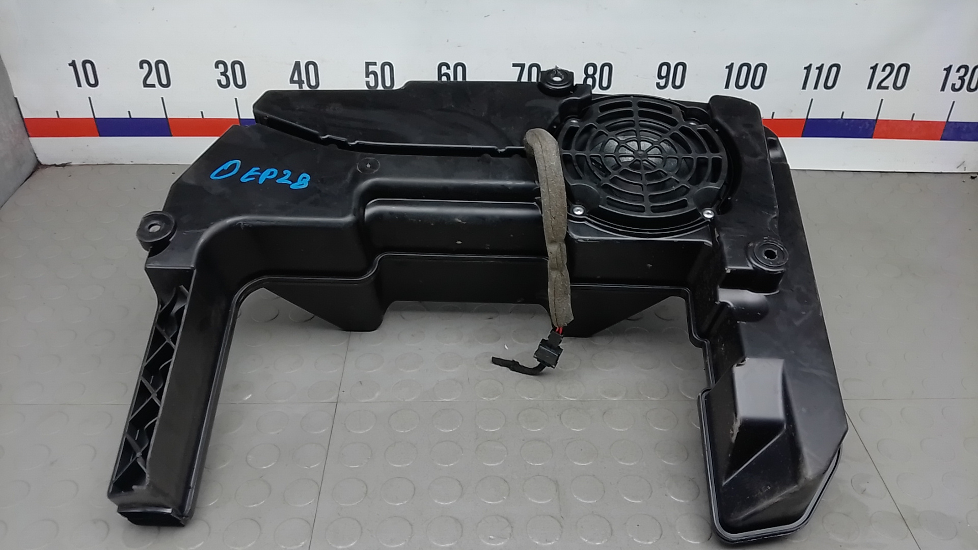 Сабвуфер Audi A5 1