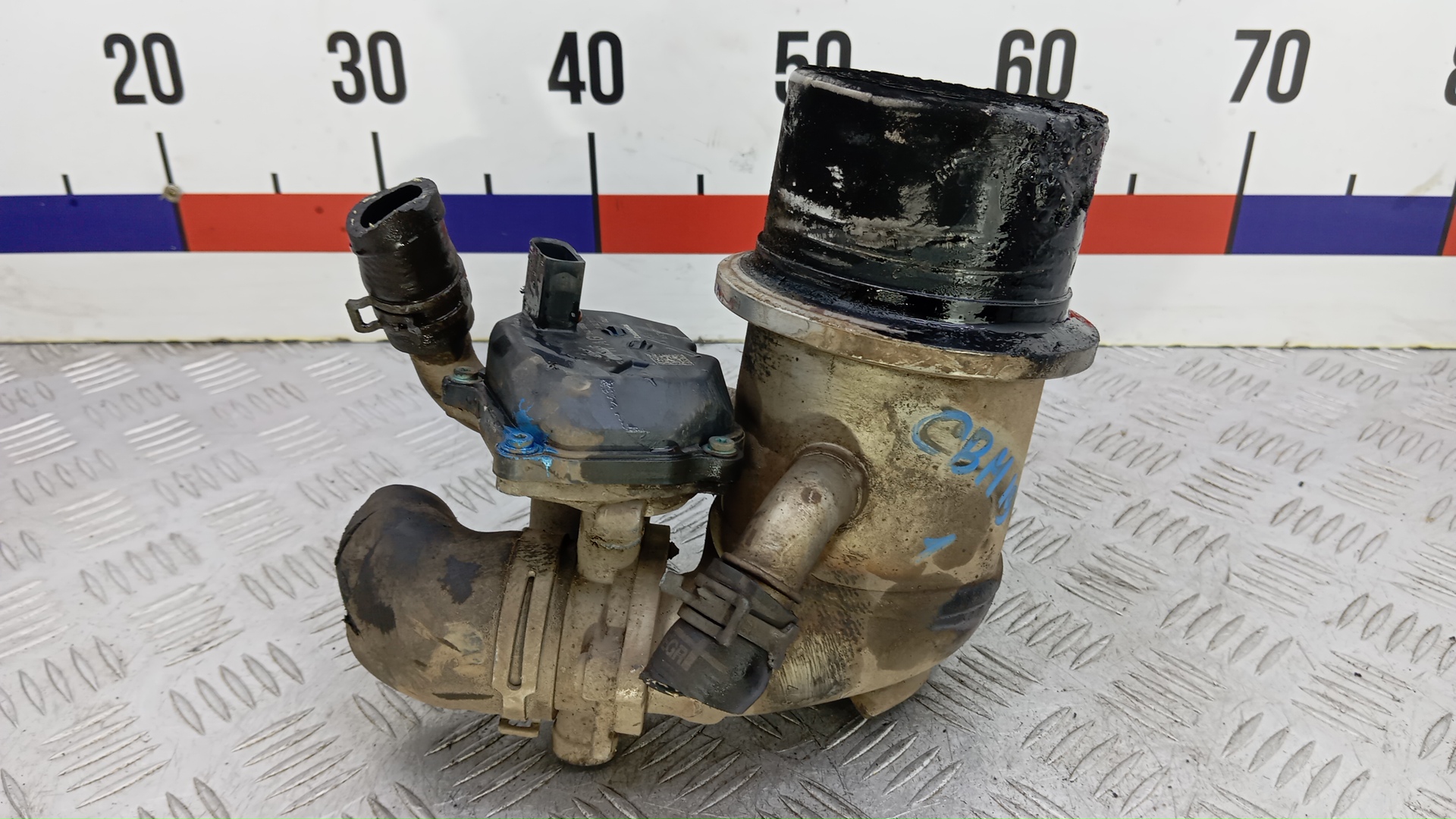 Клапан EGR дизельный Volkswagen Passat