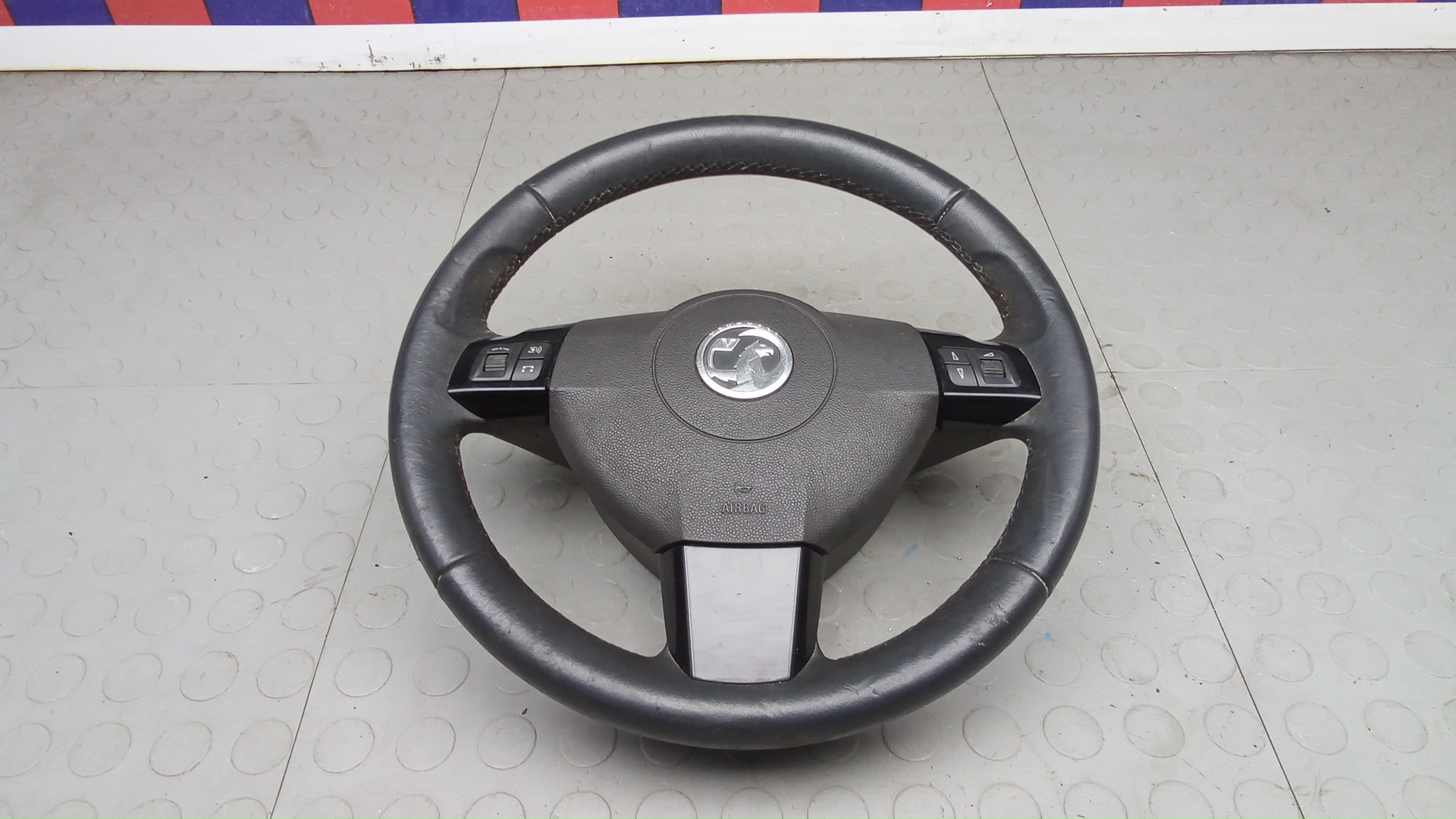 Руль Opel Zafira B