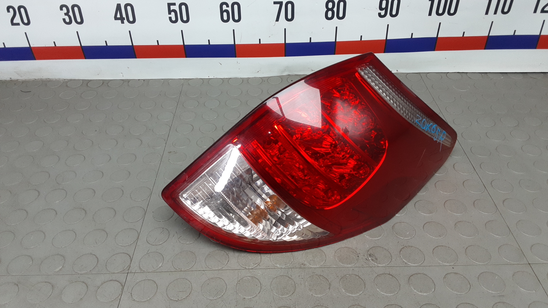 Фонарь задний правый Toyota RAV4 XA30