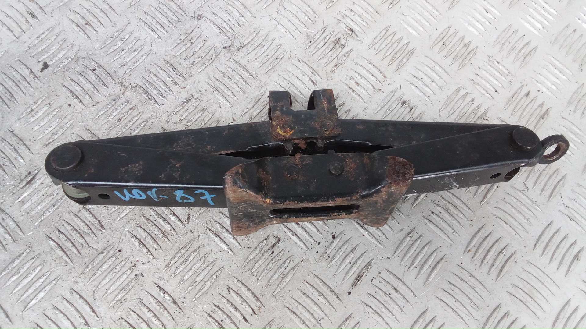 Домкрат Toyota Avensis T25
