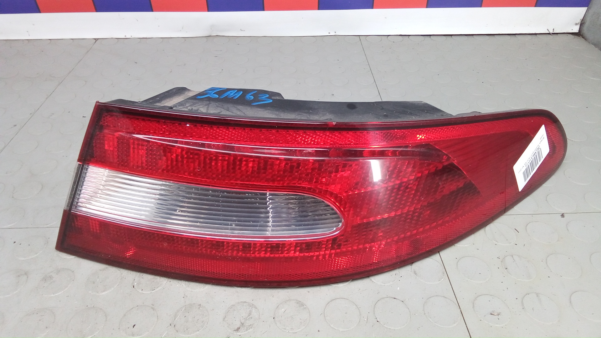 Фонарь задний правый Jaguar XF (X250)