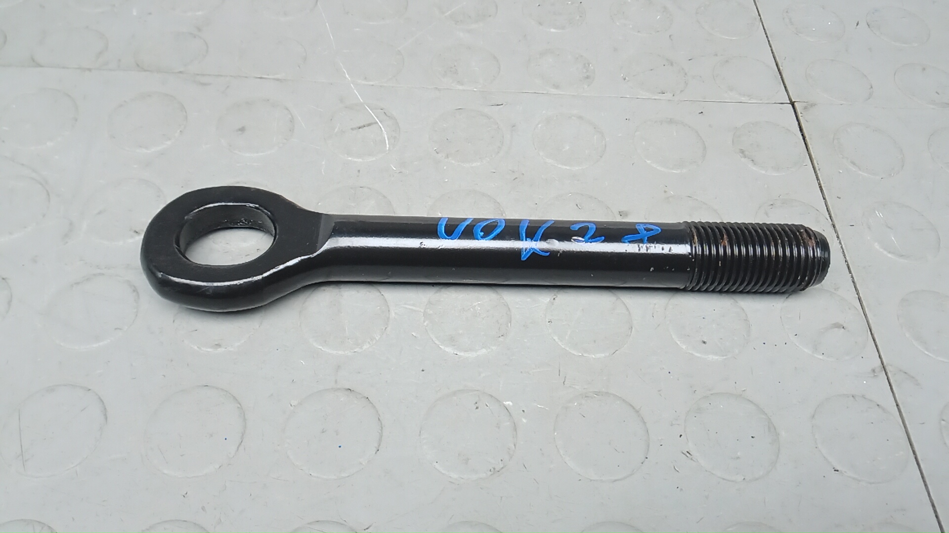 Крюк буксировочный Hyundai ix35 1