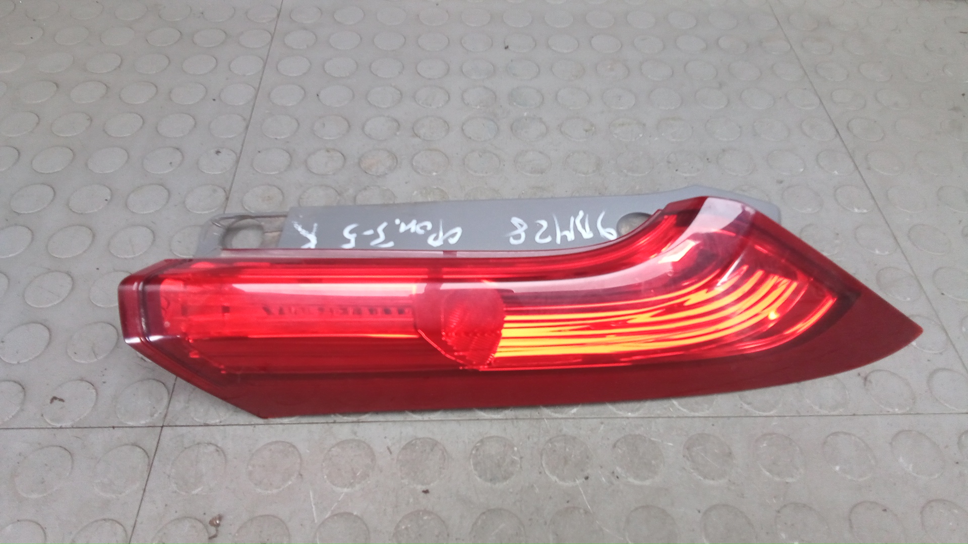 Фонарь правый 3-5 двери Honda CR-V 4