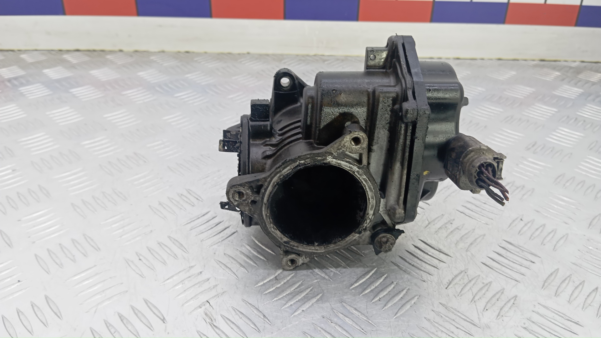 Клапан EGR дизельный Volkswagen Crafter