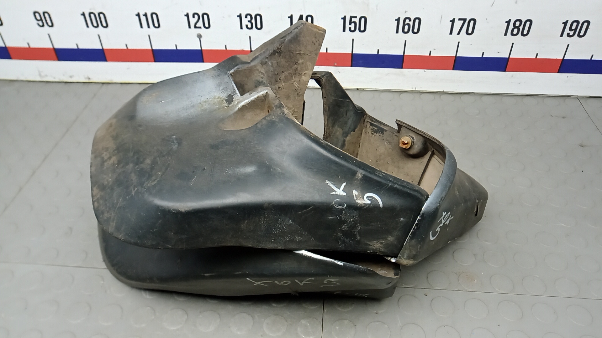 Брызговик Mitsubishi L200 K4T