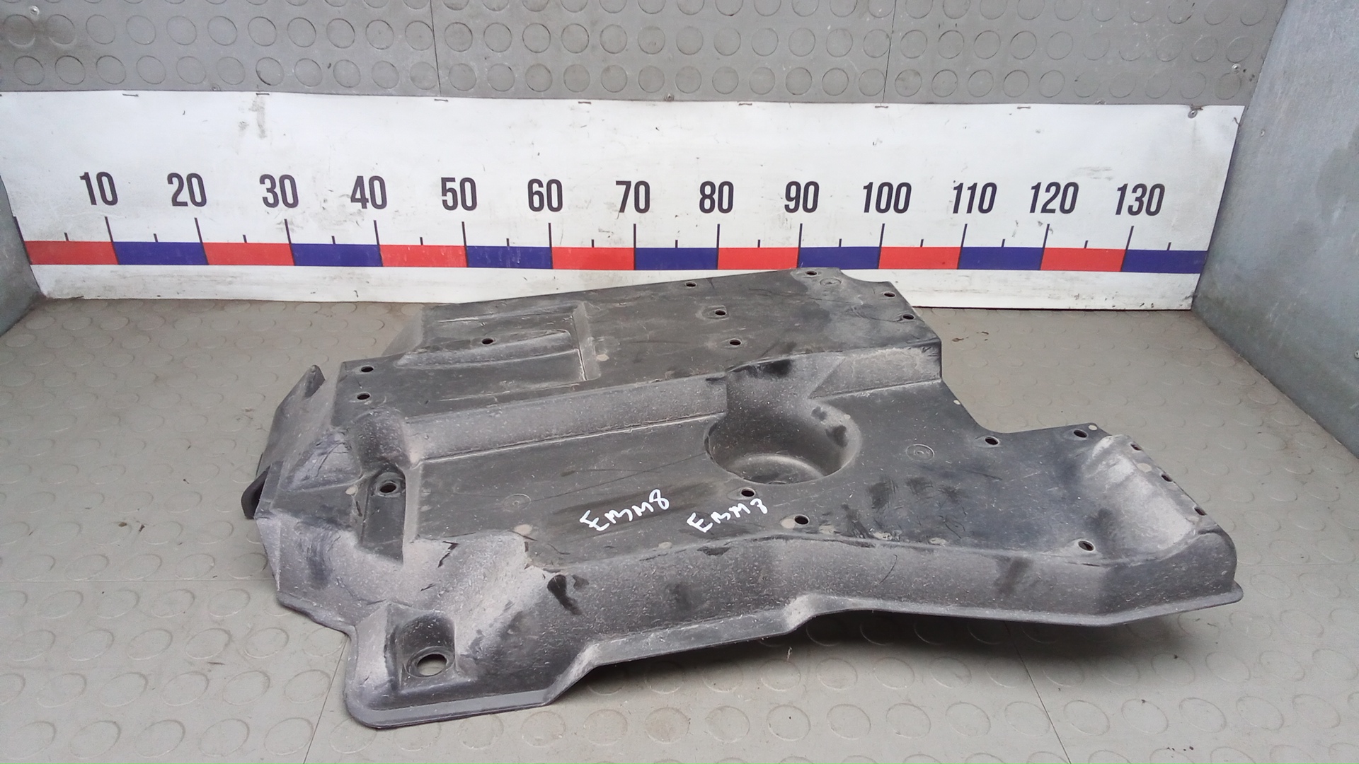 Защита днища кузова Toyota RAV4 CA40
