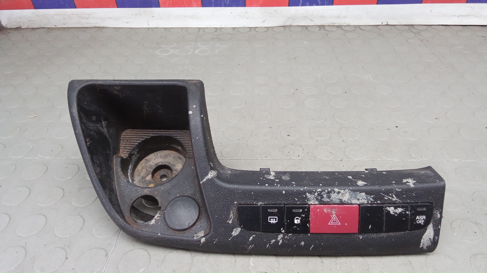 Кнопка аварийки Peugeot Boxer 3