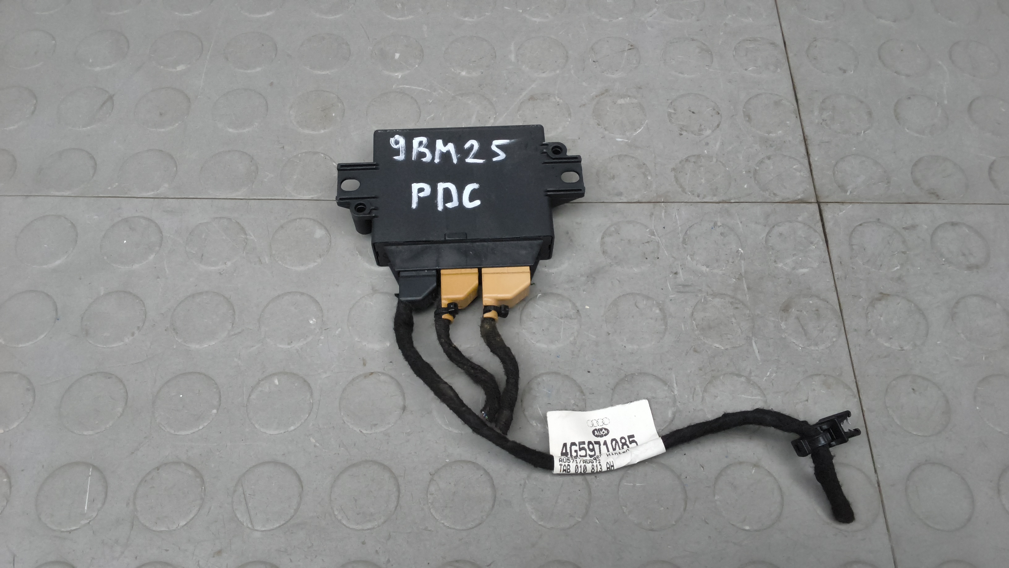 Блок PDC (парктроников) Audi A6 C7