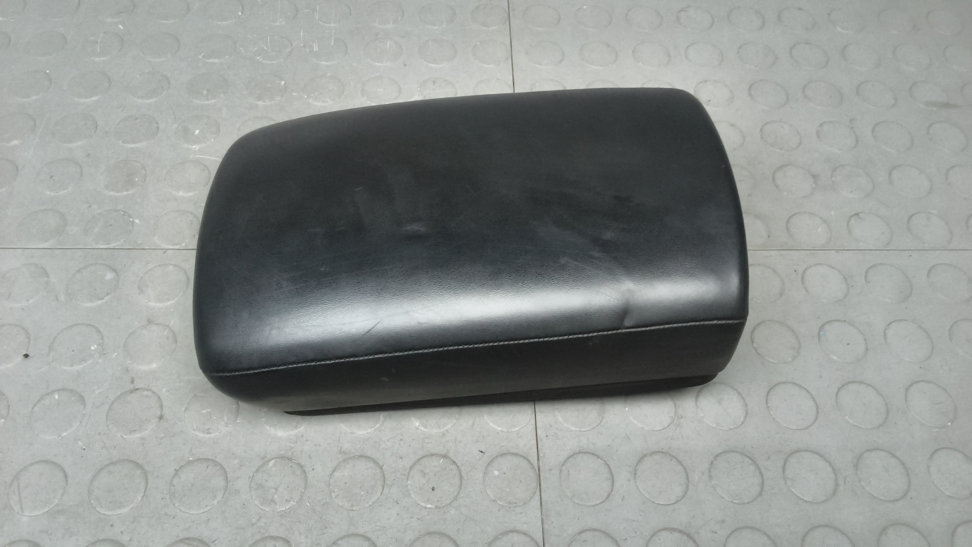 крышка подлокотника Nissan Qashqai J10 +2
