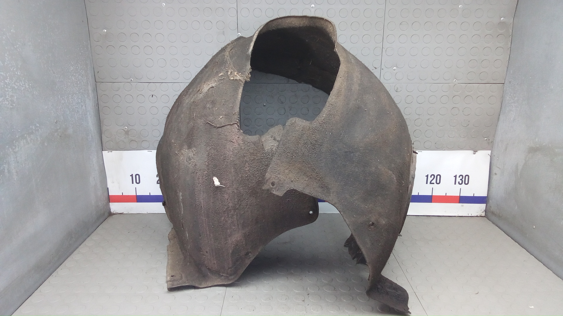 Защита арок (защита крыла, подкрылок) передняя левая Audi Q7