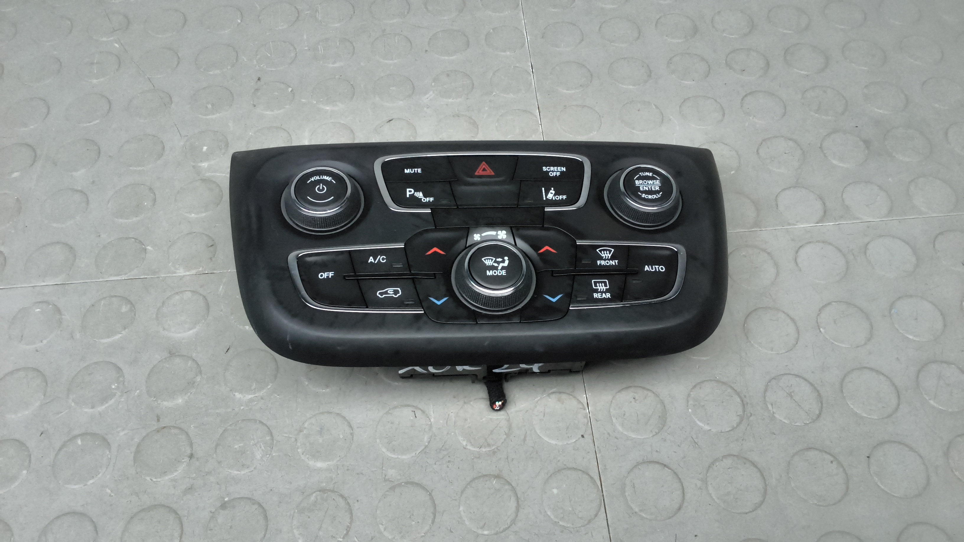Блок управления печки и климат-контроля Jeep Compass MP52