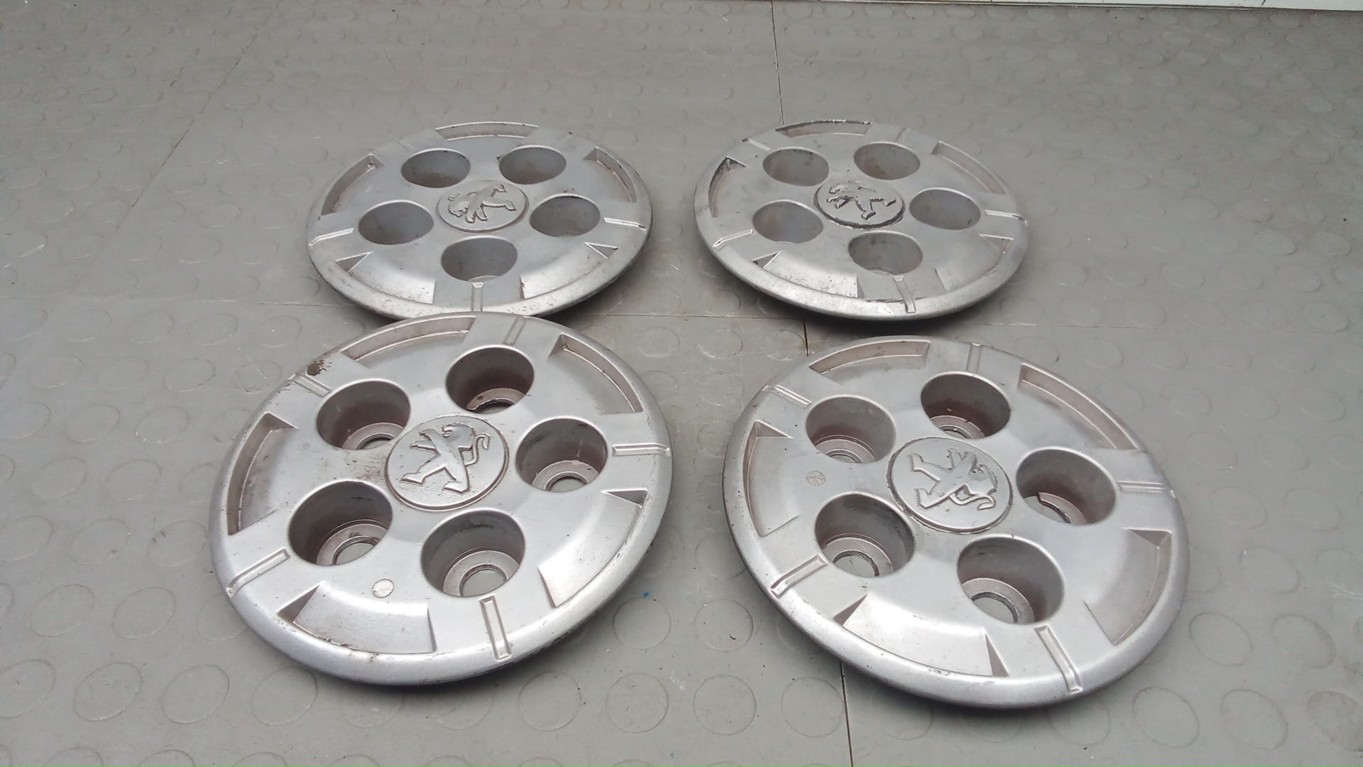 Колпак колесный Peugeot Boxer 3