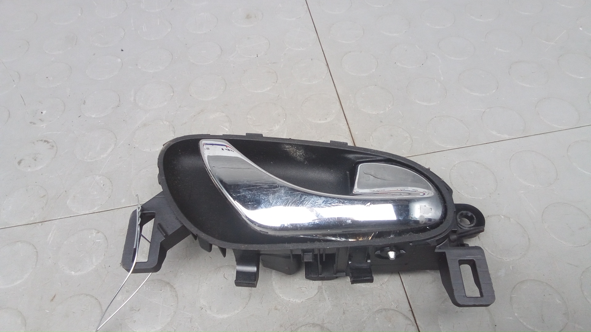 Ручка внутренняя задняя правая Nissan Qashqai J11