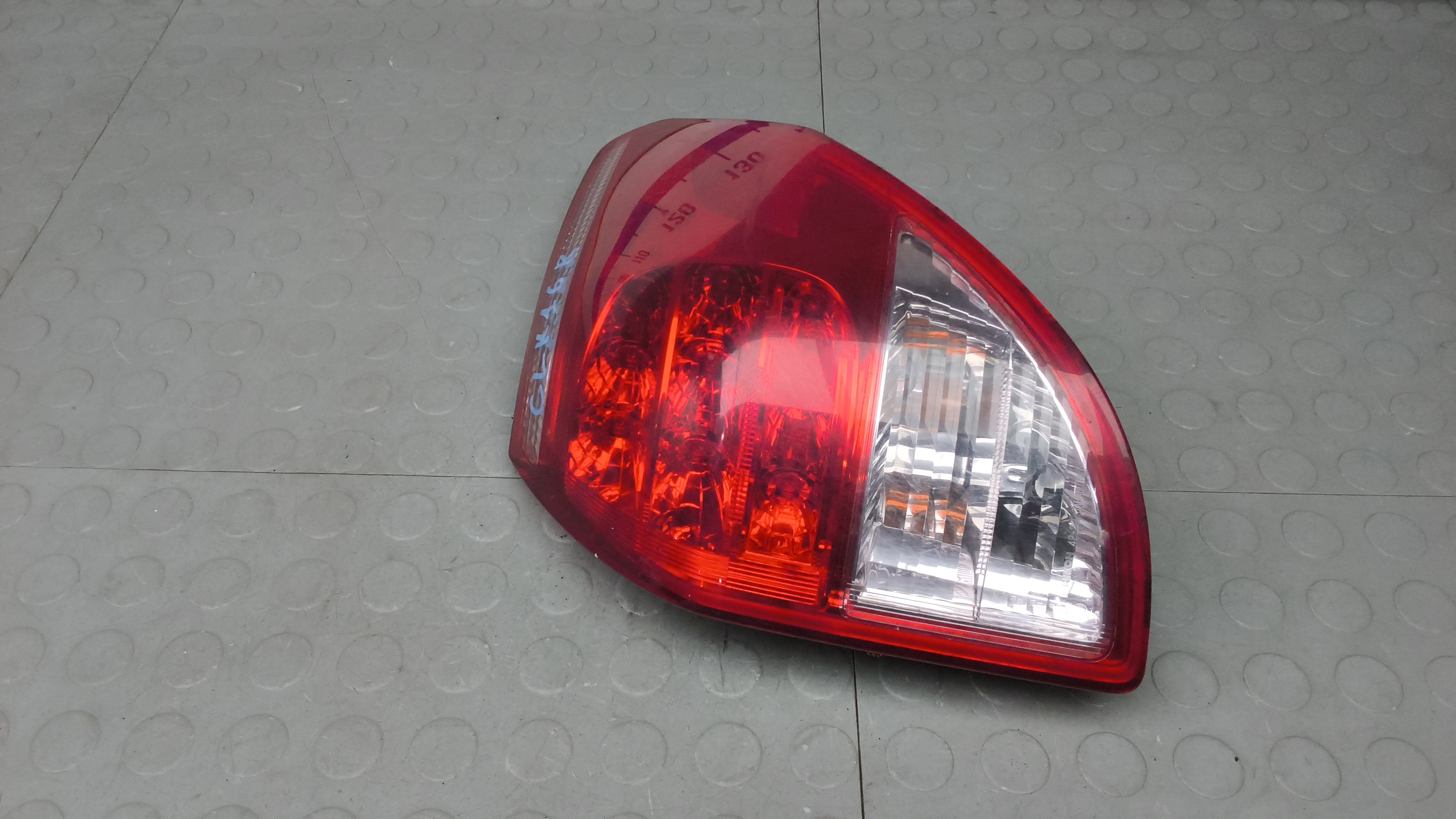 Фонарь задний правый Toyota RAV4 XA30