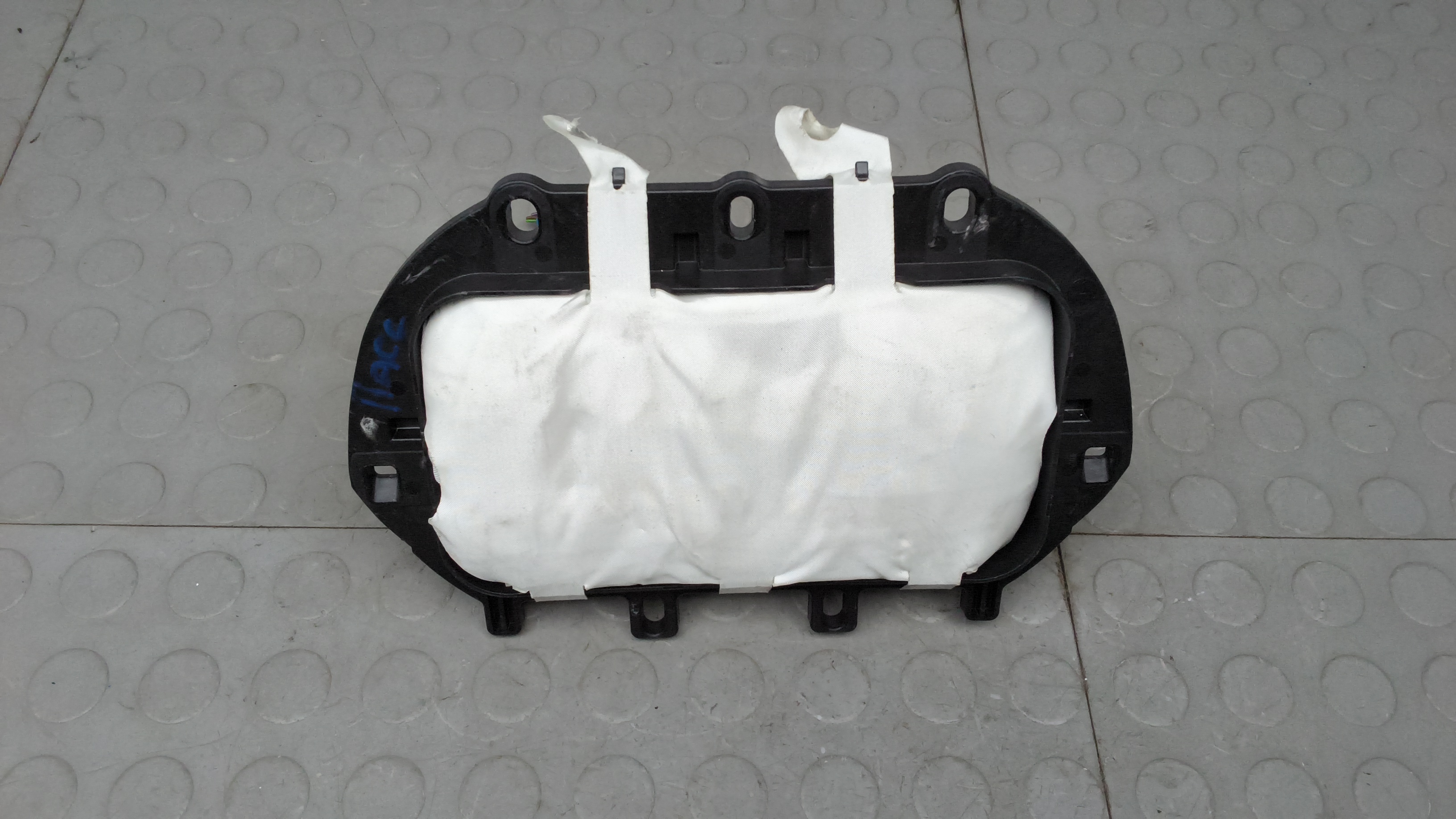 Подушка безопасности пассажира Citroen C4 Grand Picasso 2