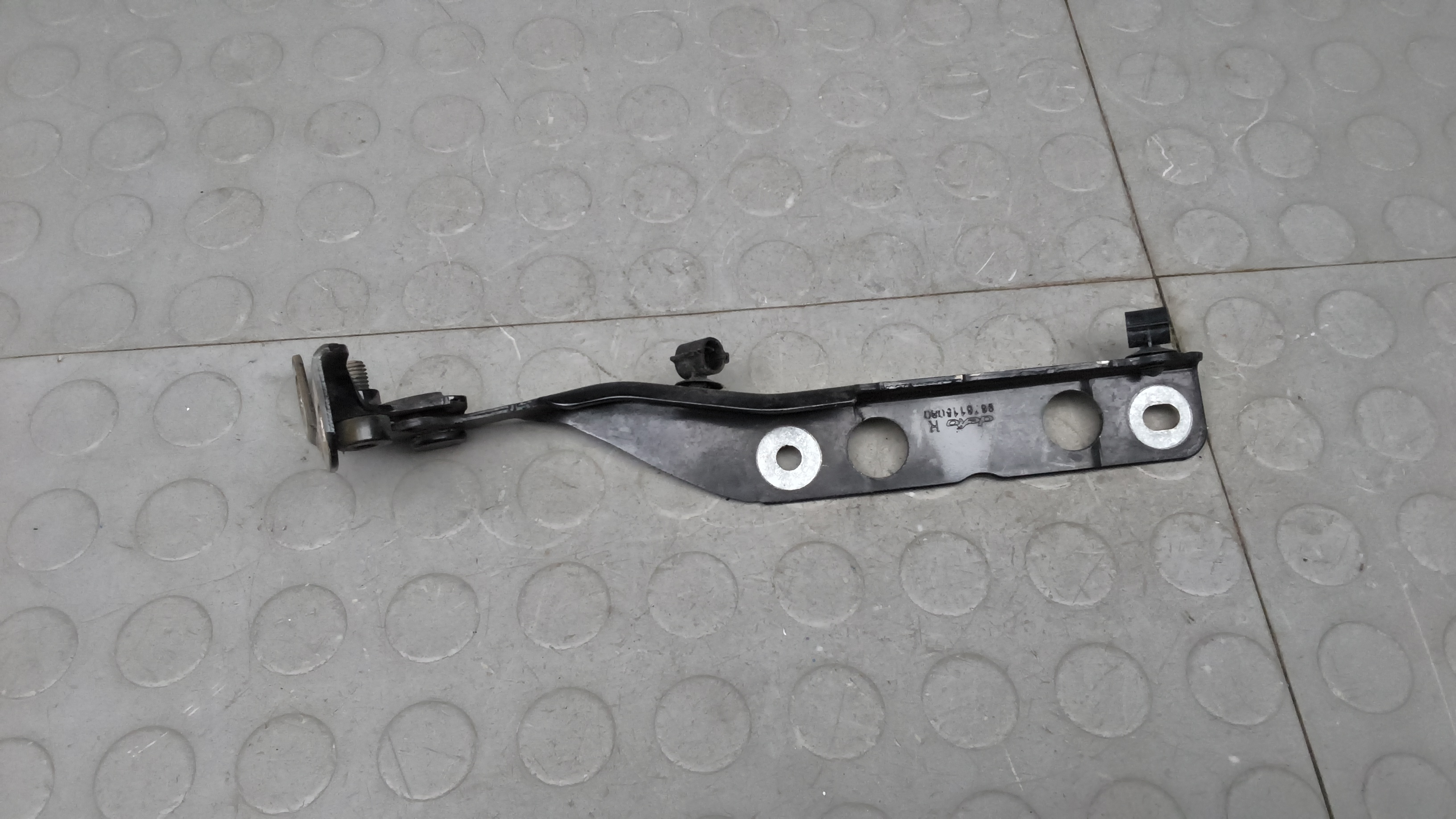 Петля капота Citroen C4 Grand Picasso 2
