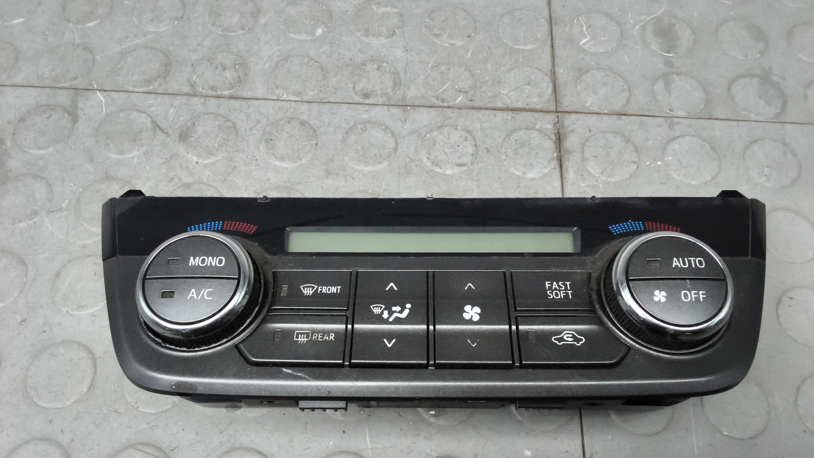 Блок управления печки и климат-контроля Toyota RAV4 CA40