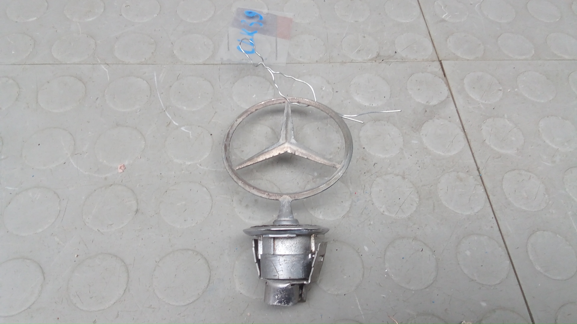 Значок на капот Mercedes-Benz E-Class W211