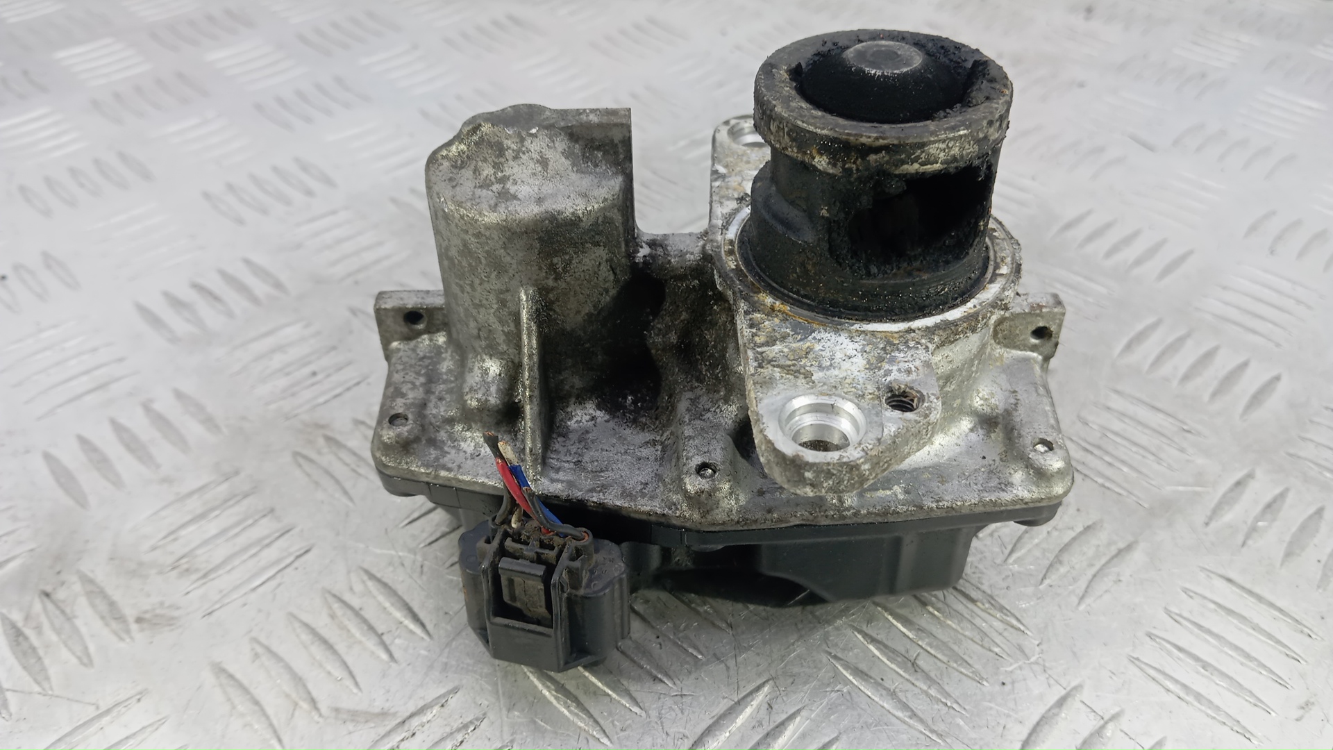 Клапан EGR дизельный Nissan Qashqai