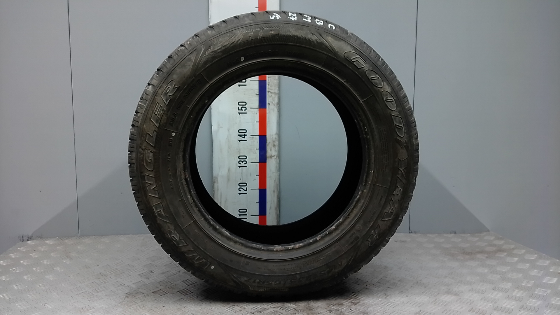 Шина Land Rover Freelander 2