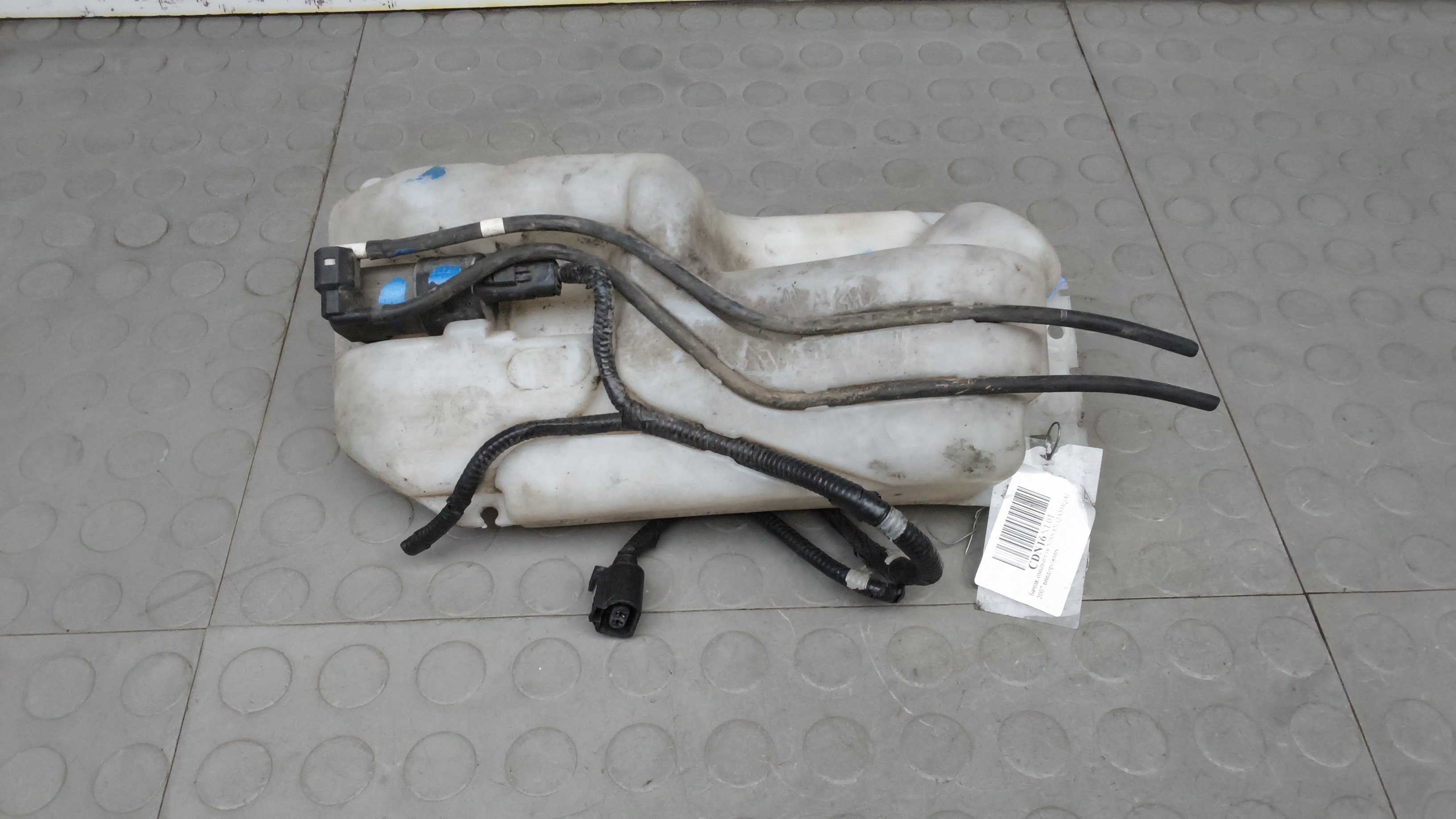 Бачок омывателя Nissan Qashqai J10