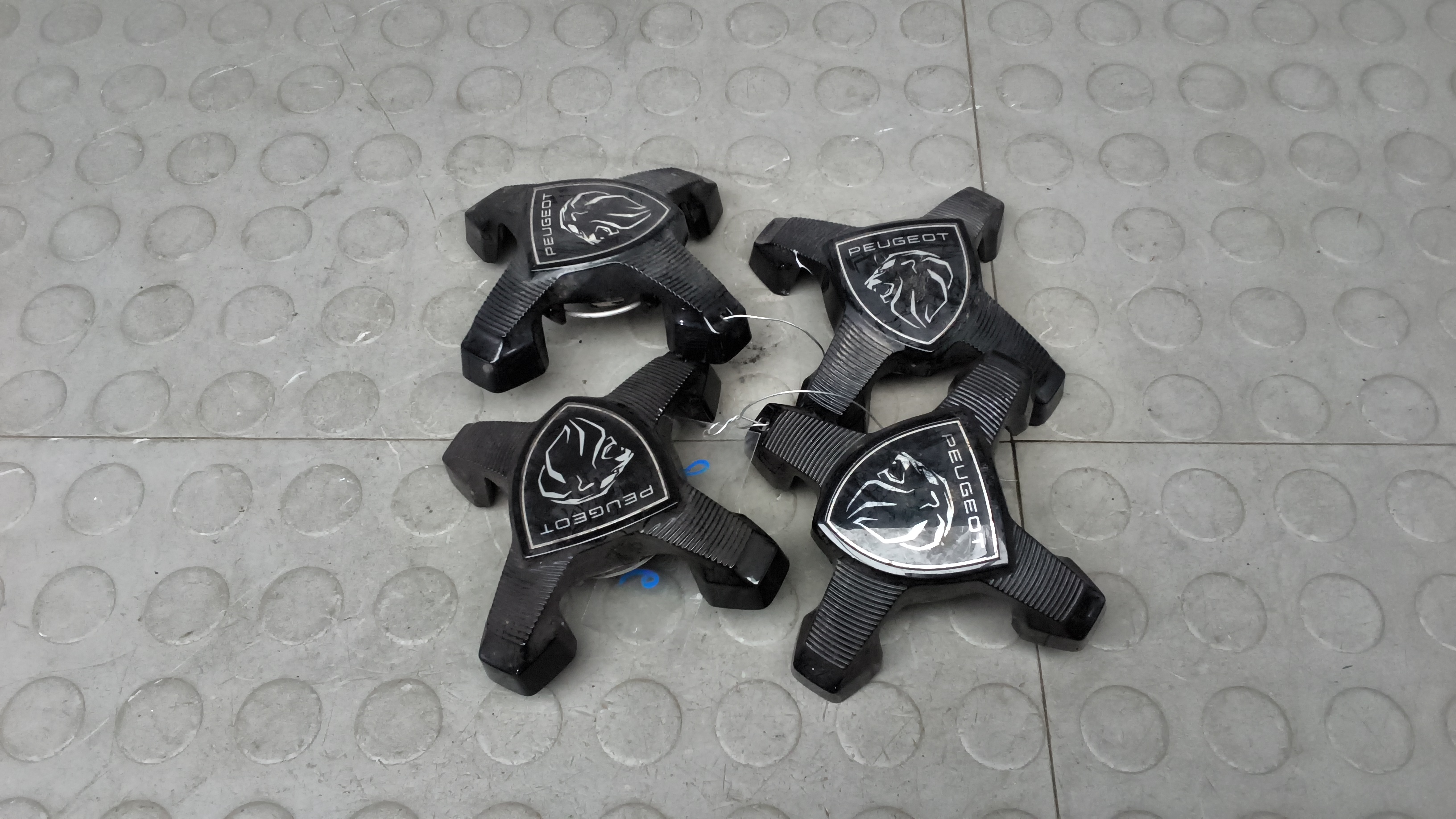 Колпак колесный Peugeot 2008 2