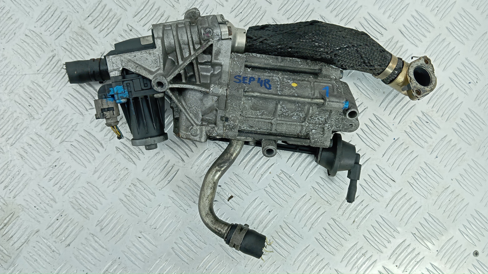 Клапан EGR дизельный Land Rover Discovery