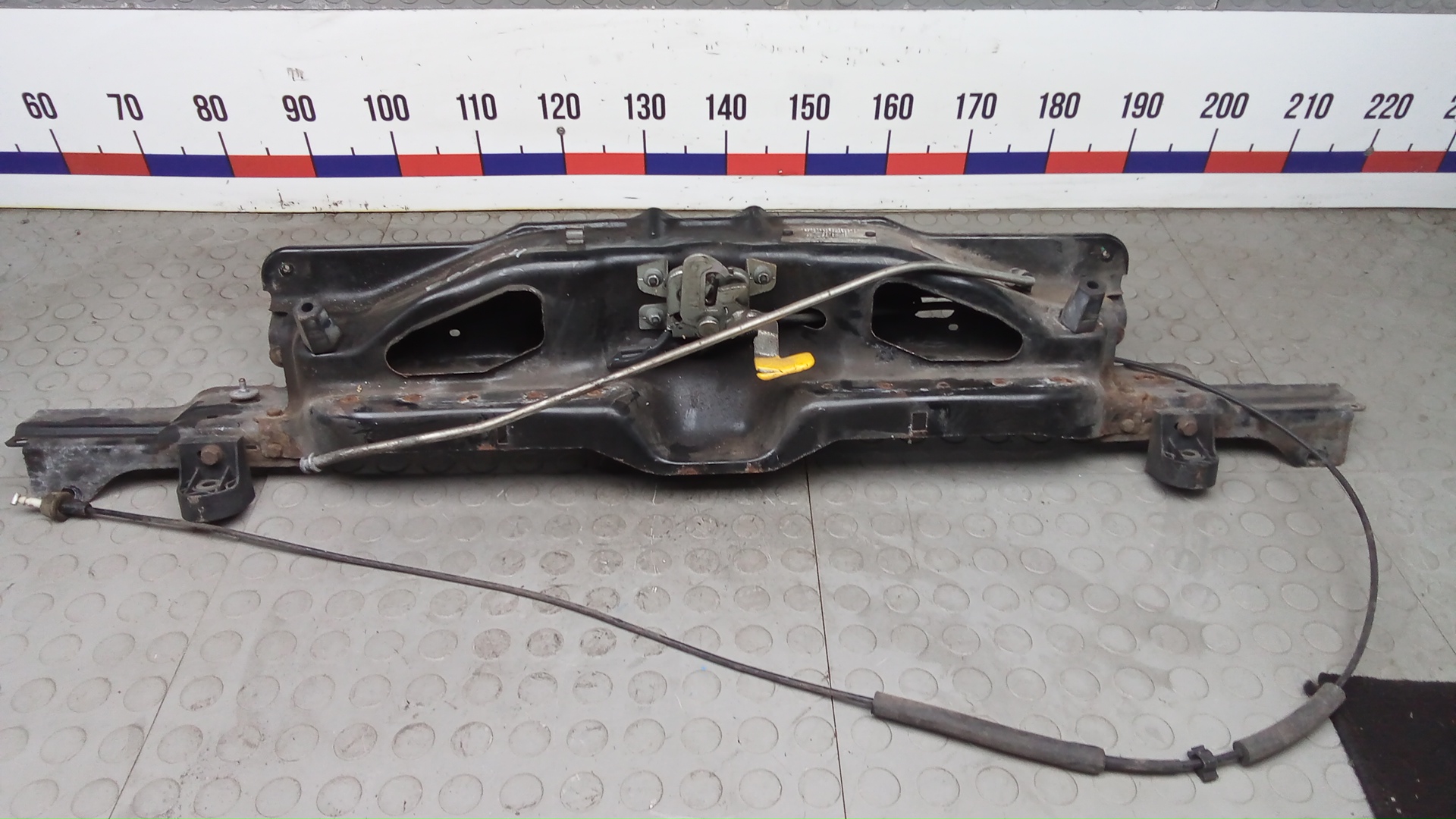 Рамка капота Peugeot Boxer 3