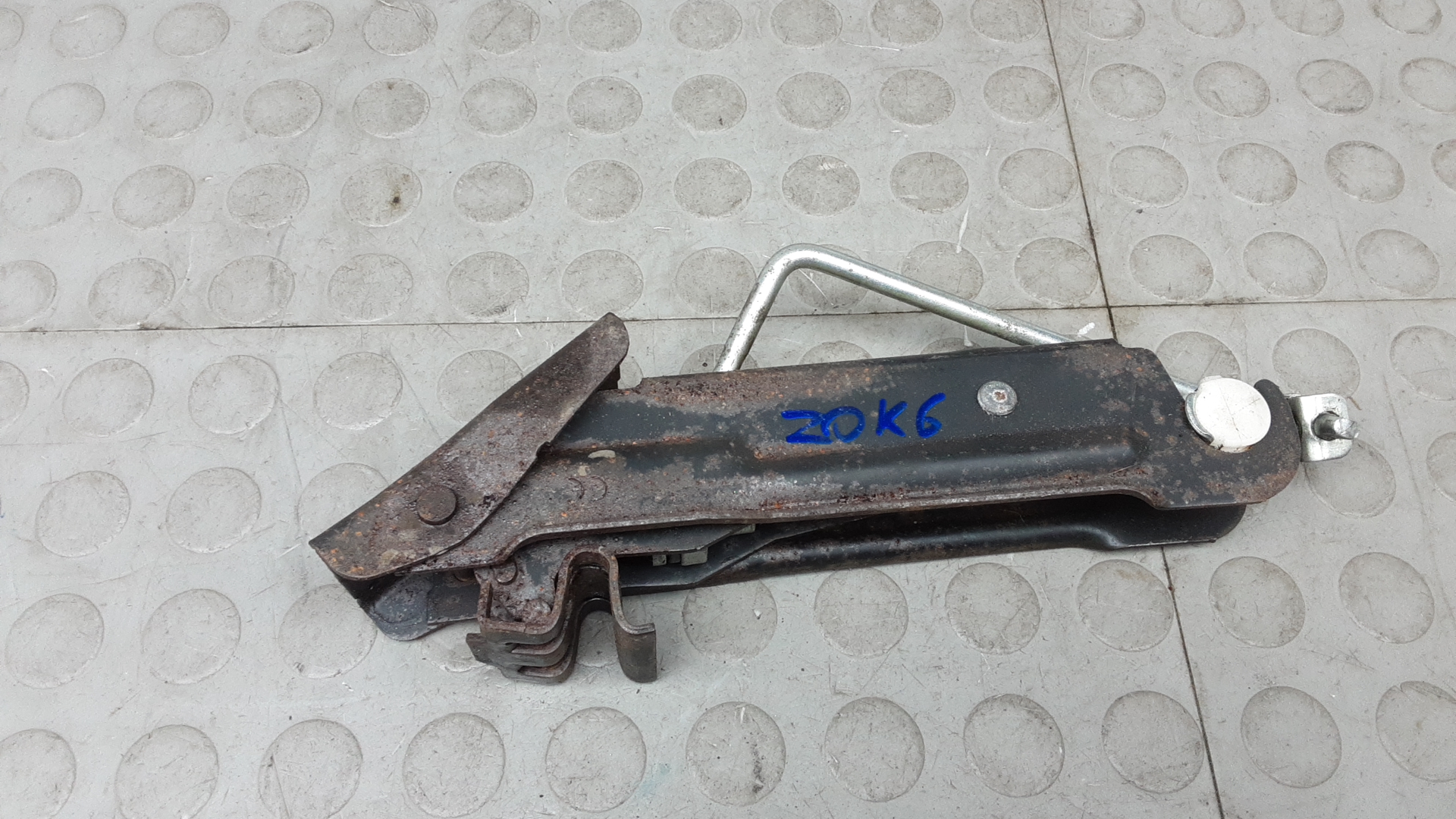 Домкрат Peugeot 207