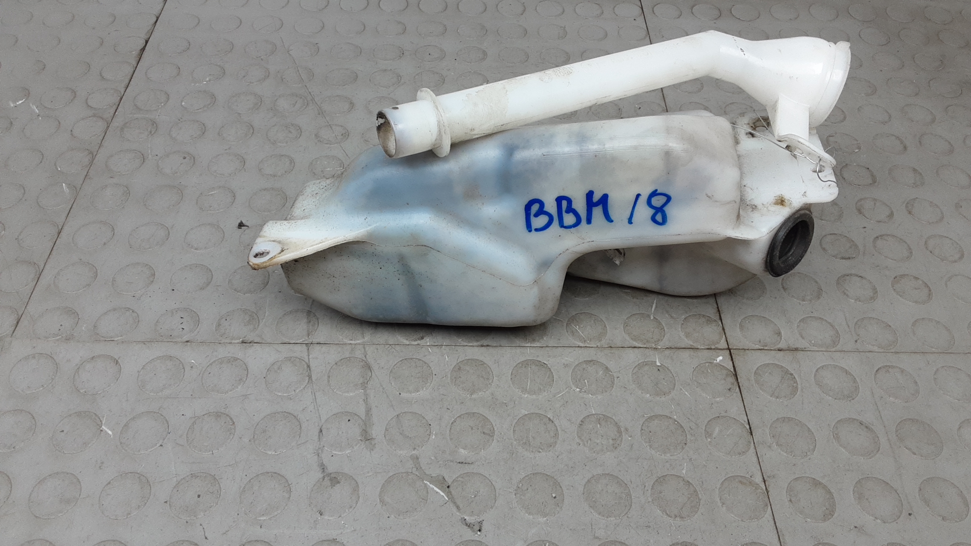 Бачок омывателя Nissan Qashqai J10 +2