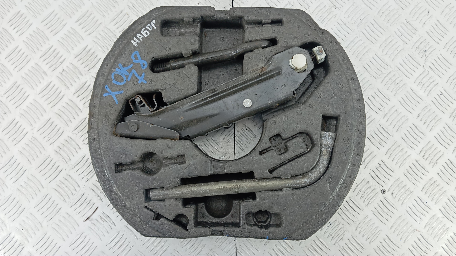 Набор инструментов Volkswagen Golf 6