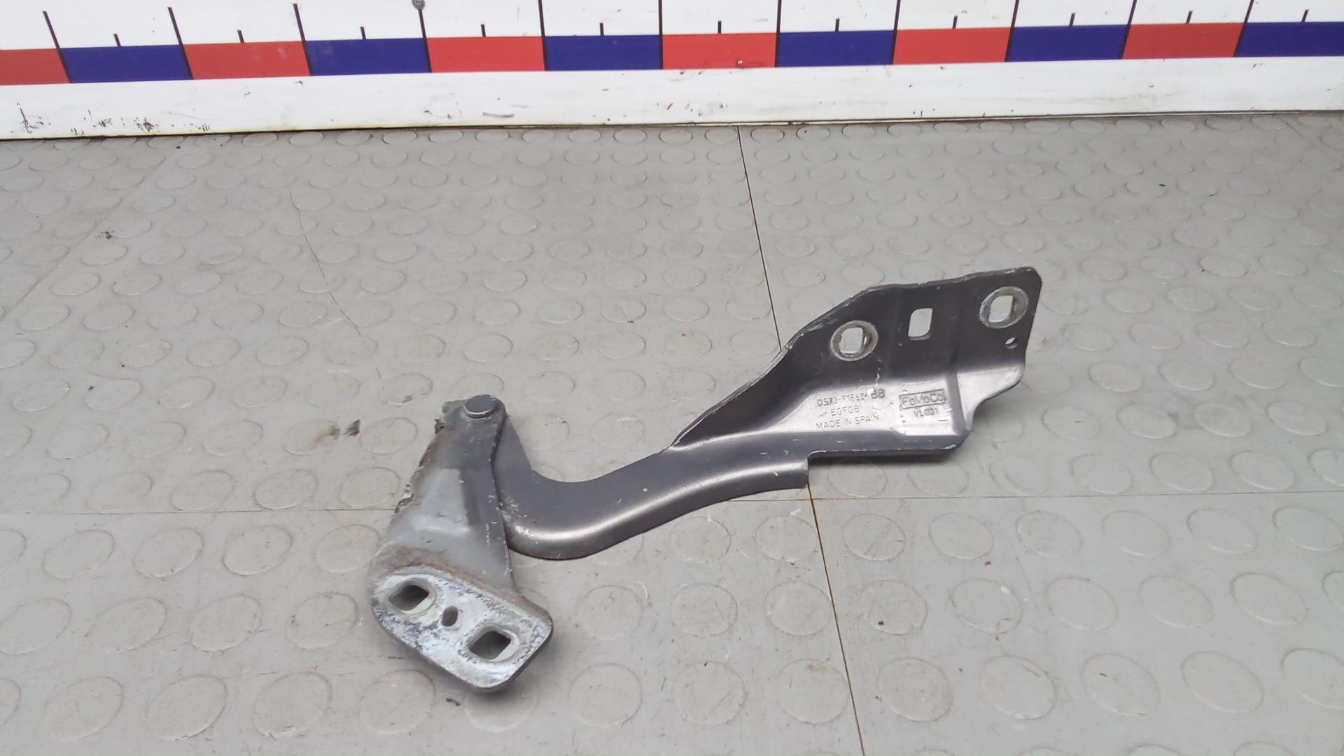 Петля капота Ford Mondeo 5