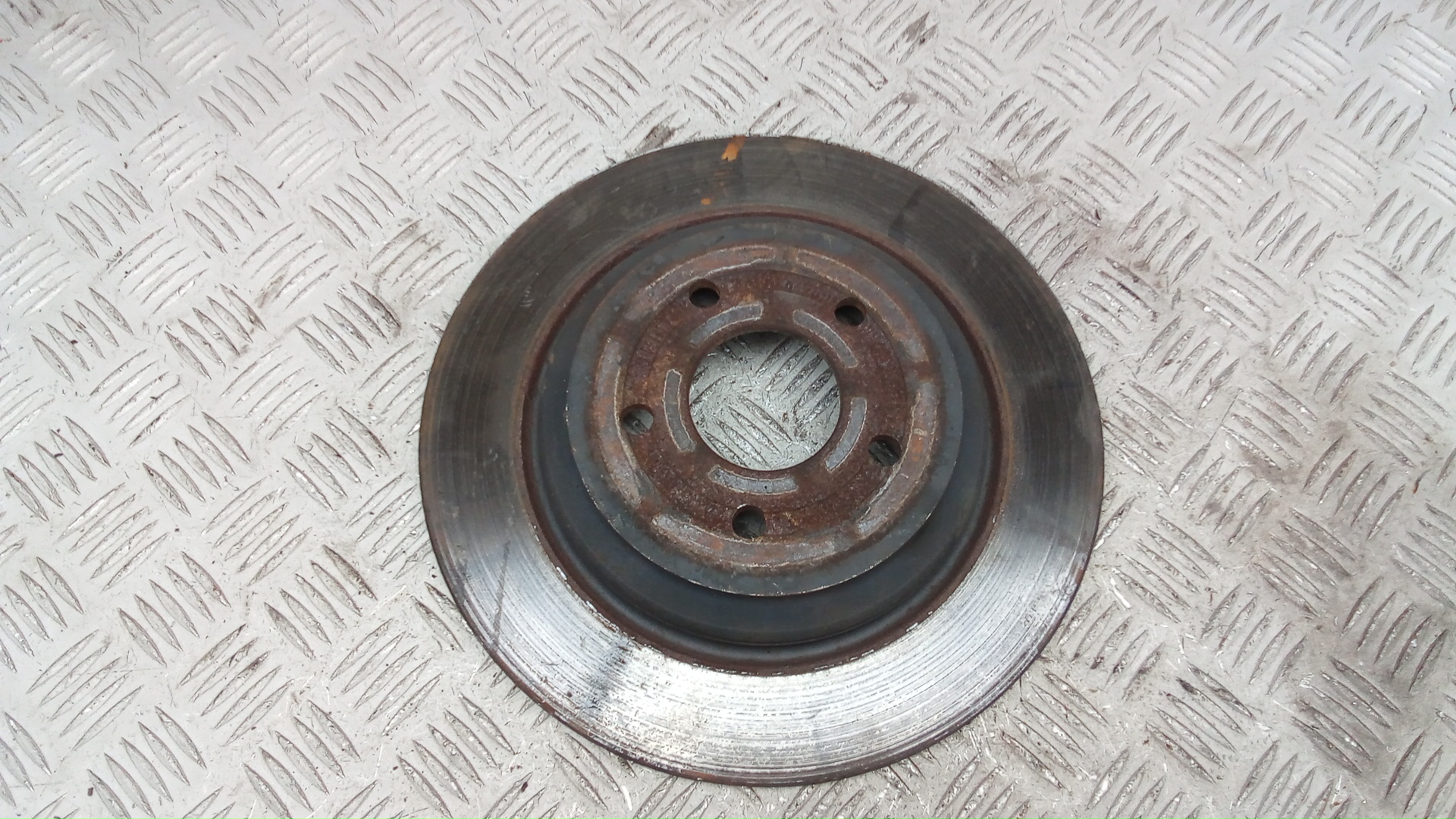Диск тормозной задний Ford Focus 4