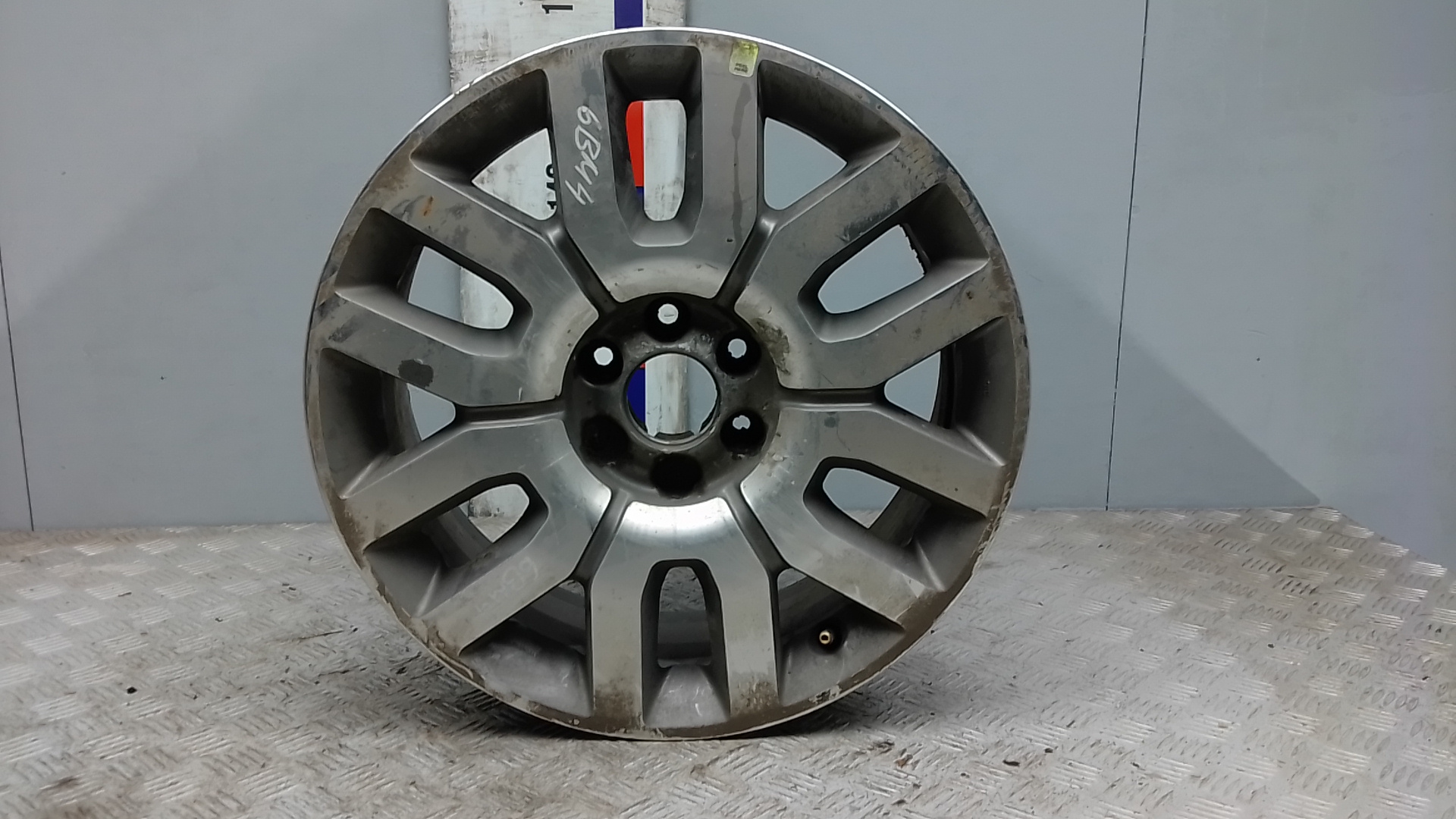 Диск литой Nissan Navara D40