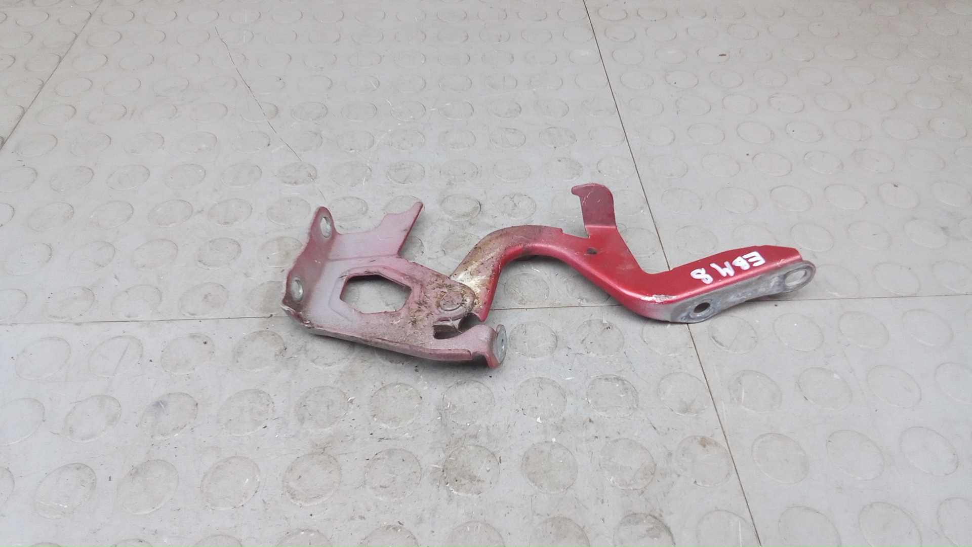 Петля капота Toyota RAV4 CA40
