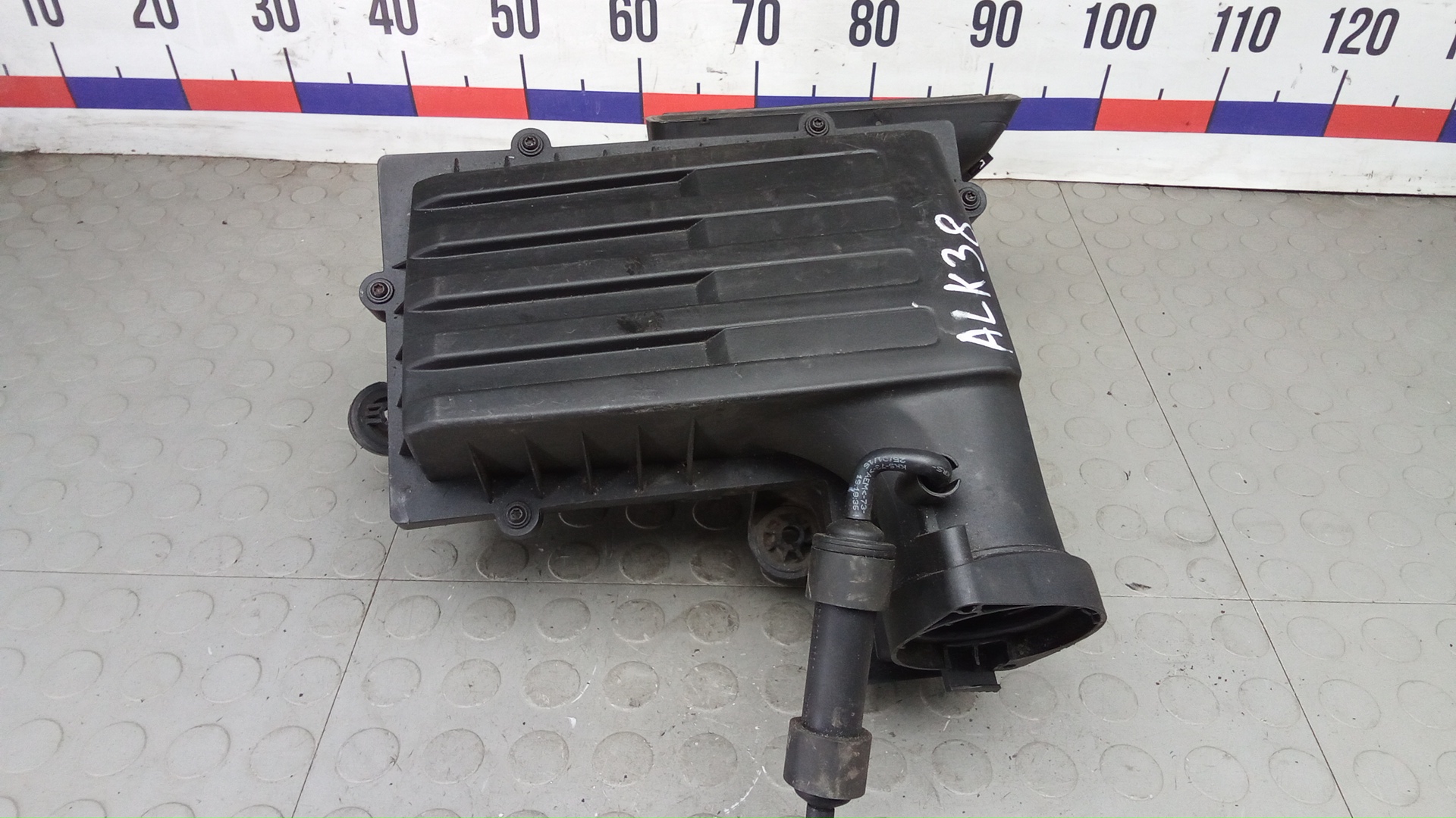 Корпус воздушного фильтра Volkswagen Passat B8