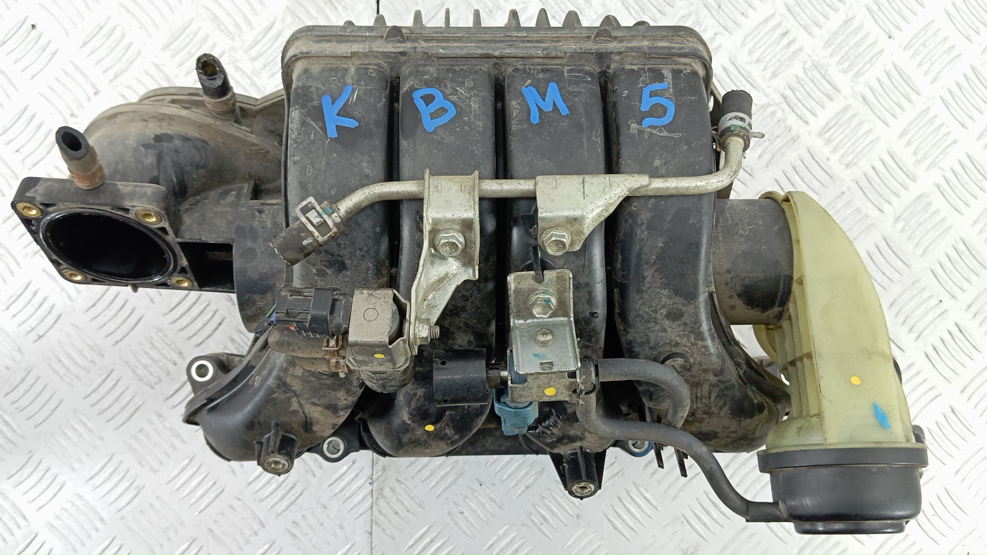 Впускной коллектор бензиновый Suzuki Grand Vitara
