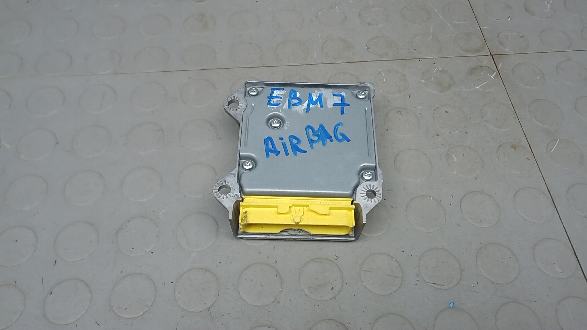 Блок управления airbag Skoda Yeti 1