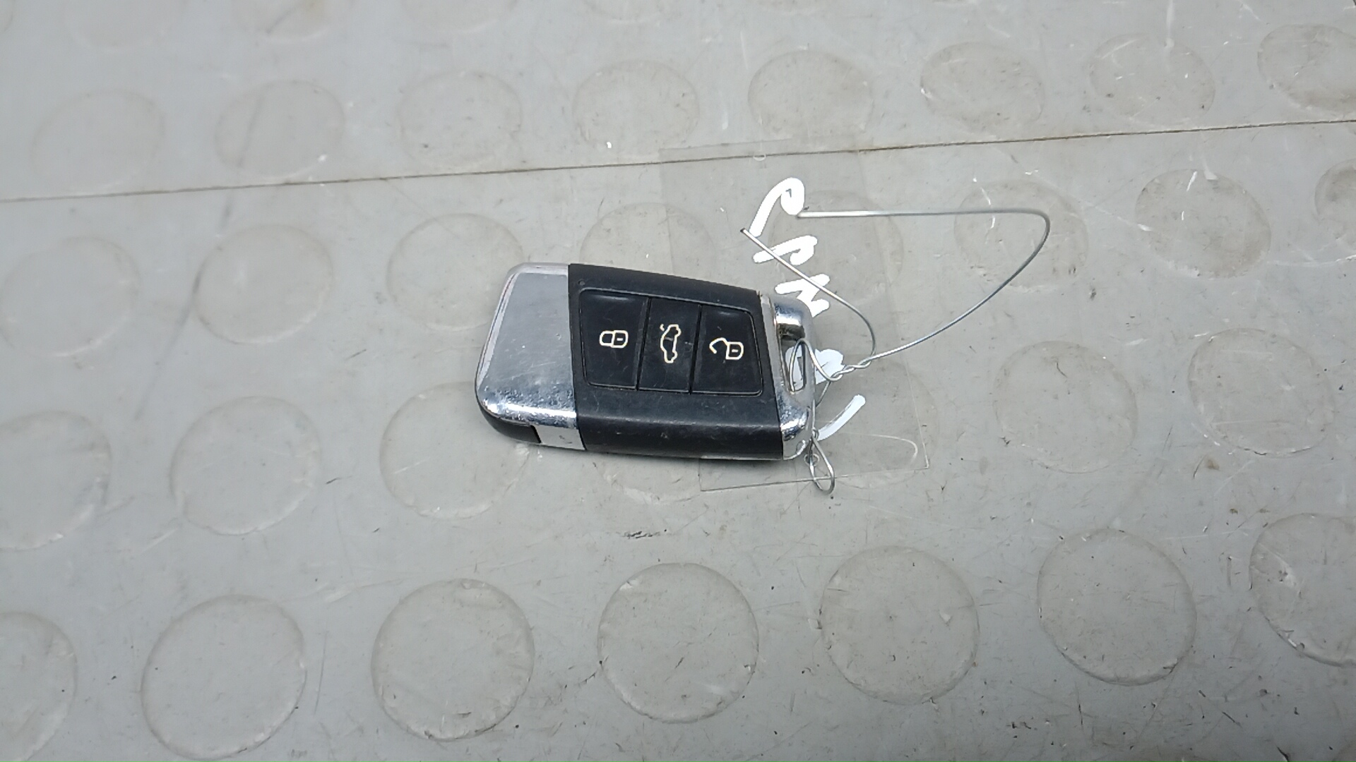 Ключ (карточка) Volkswagen Passat B8