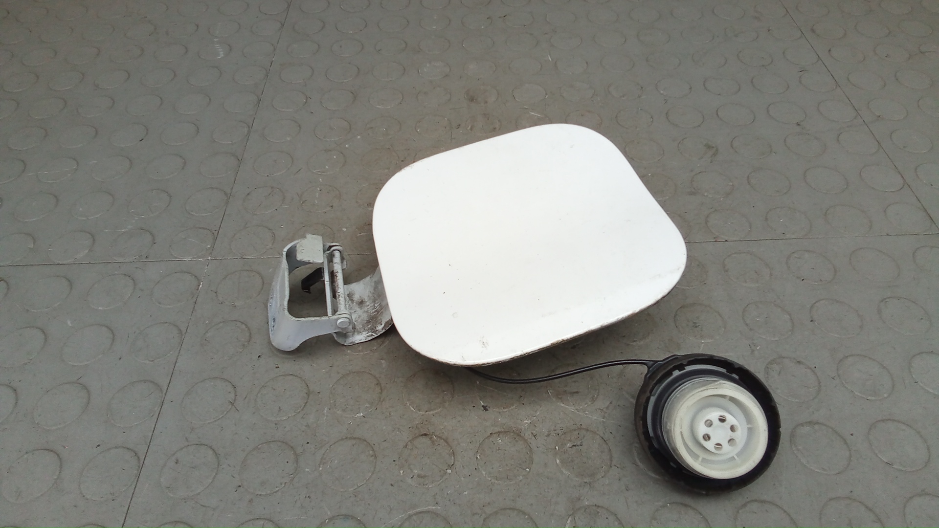 Лючок бака Suzuki Vitara 4