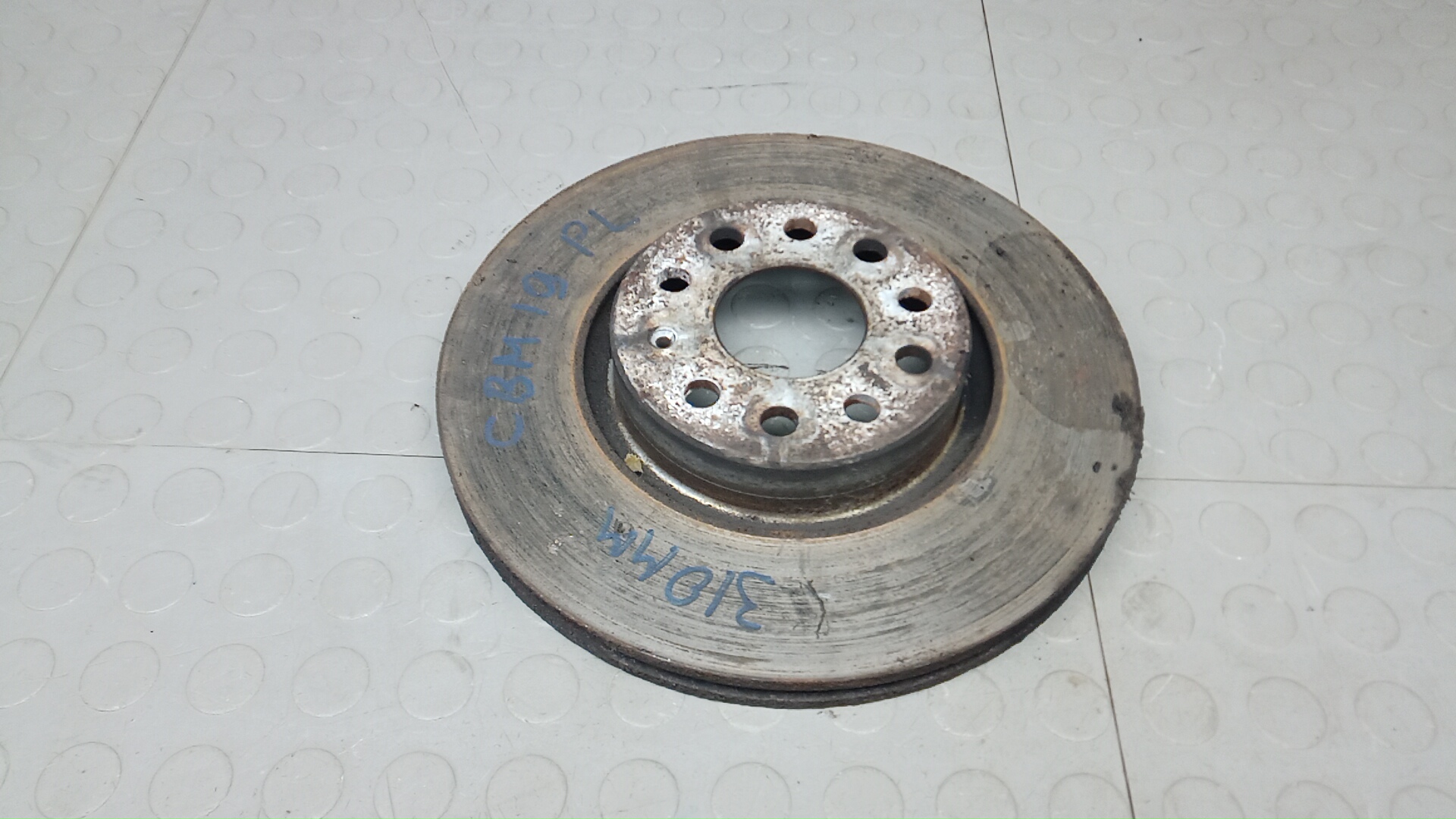 Диск тормозной передний Volkswagen Passat