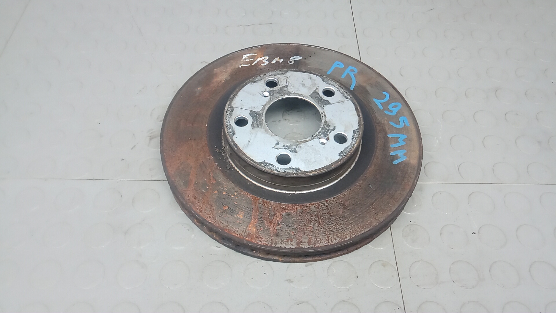 Диск тормозной передний Toyota RAV4