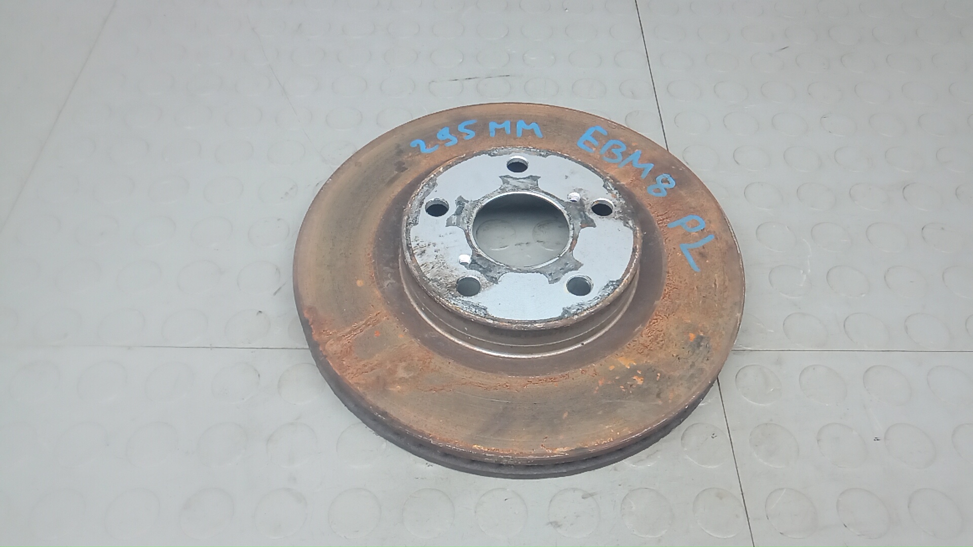 Диск тормозной передний Toyota RAV4