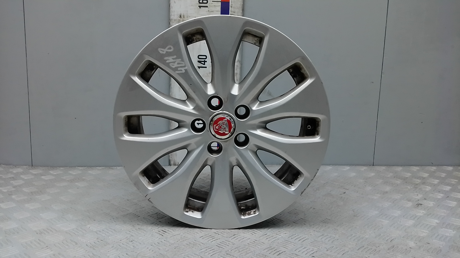 Диск литой Jaguar XE X760