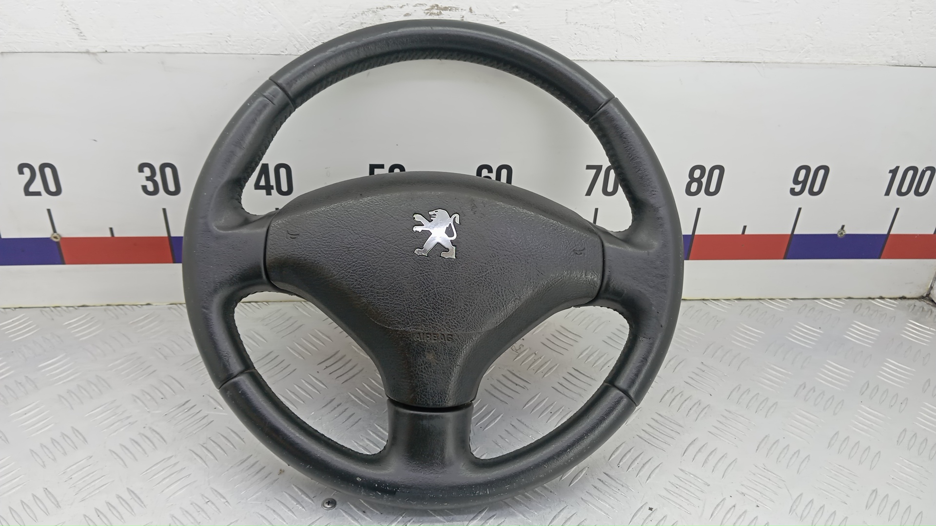 Руль Peugeot 5008