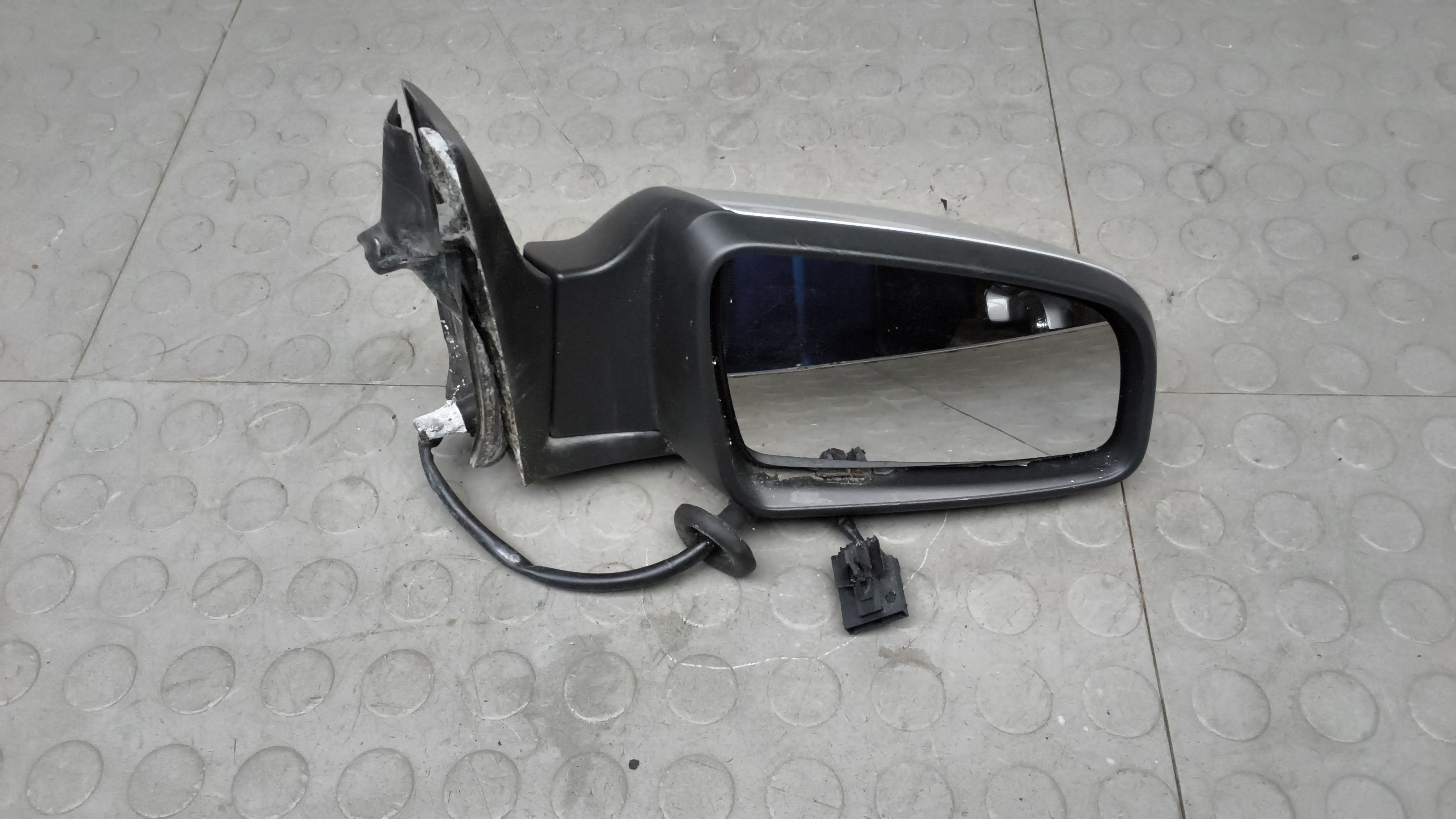 Зеркало наружное правое Opel Zafira B